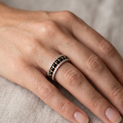 925 Sterling Silver Timeless Black Beads Solitaire Ring